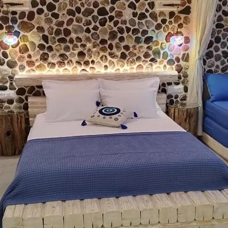 Ageri & Tritonis Luxury *