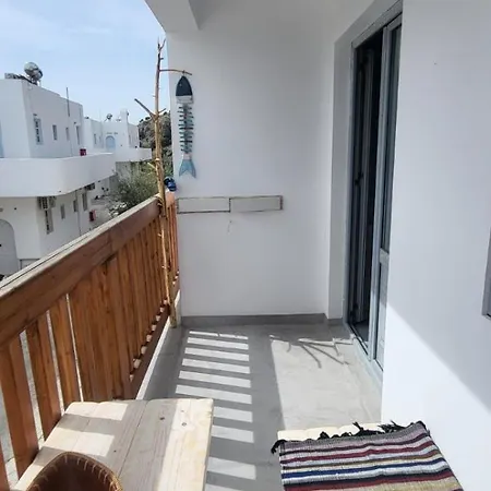 Ageri & Tritonis Luxury Apartman Pefki