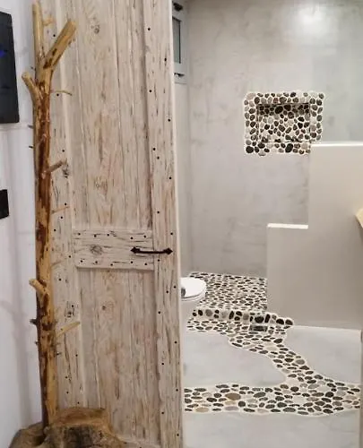 Lejlighed Ageri & Tritonis Luxury