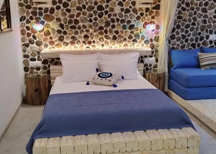 Ageri & Tritonis Luxury *