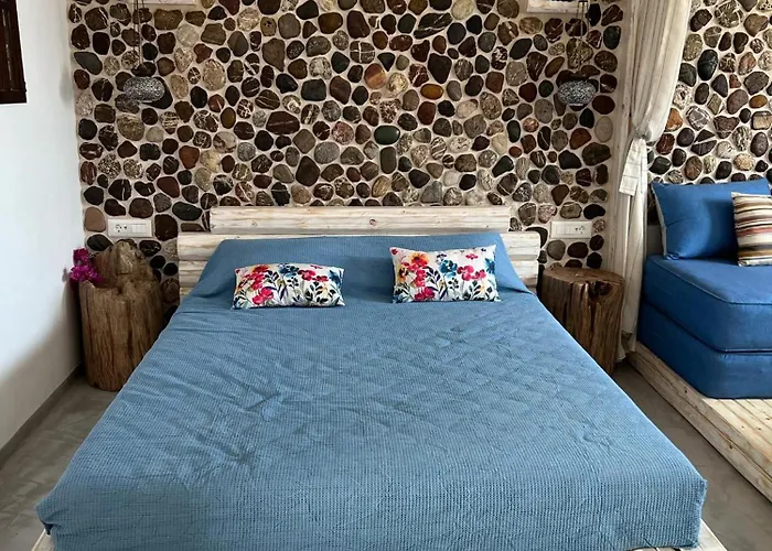 Ageri & Tritonis Luxury *