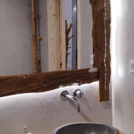 Ageri & Tritonis Luxury *