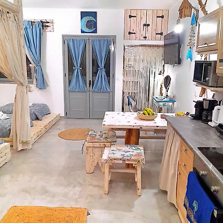 Ageri & Tritonis Luxury * Pefki