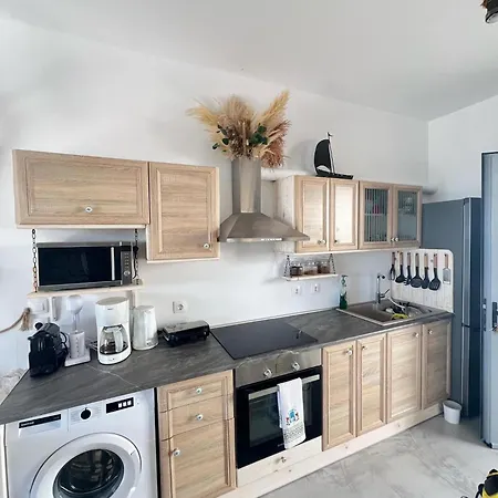 Ageri & Tritonis Luxury Daire *