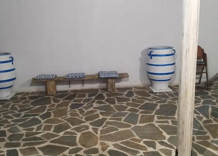 Ageri & Tritonis Luxury Apartament Pefki