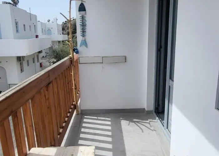 Ageri & Tritonis Luxury Apartament Pefki